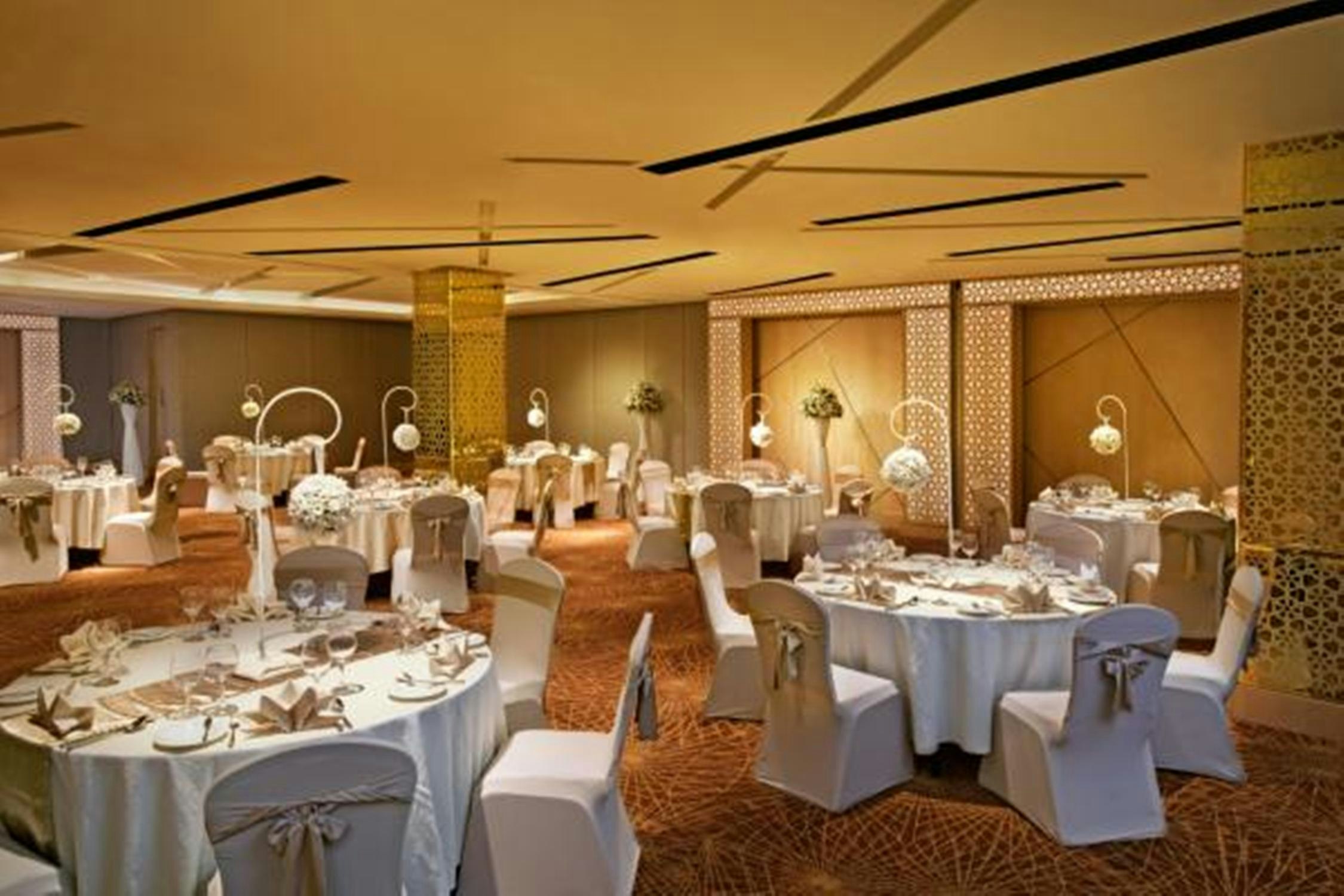 Hilton Colombo Residence 67/83
