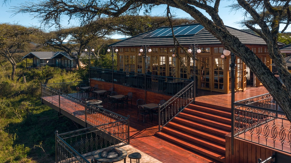 Karibu Camps and Lodges Lions Paw Ngorongoro 35/68
