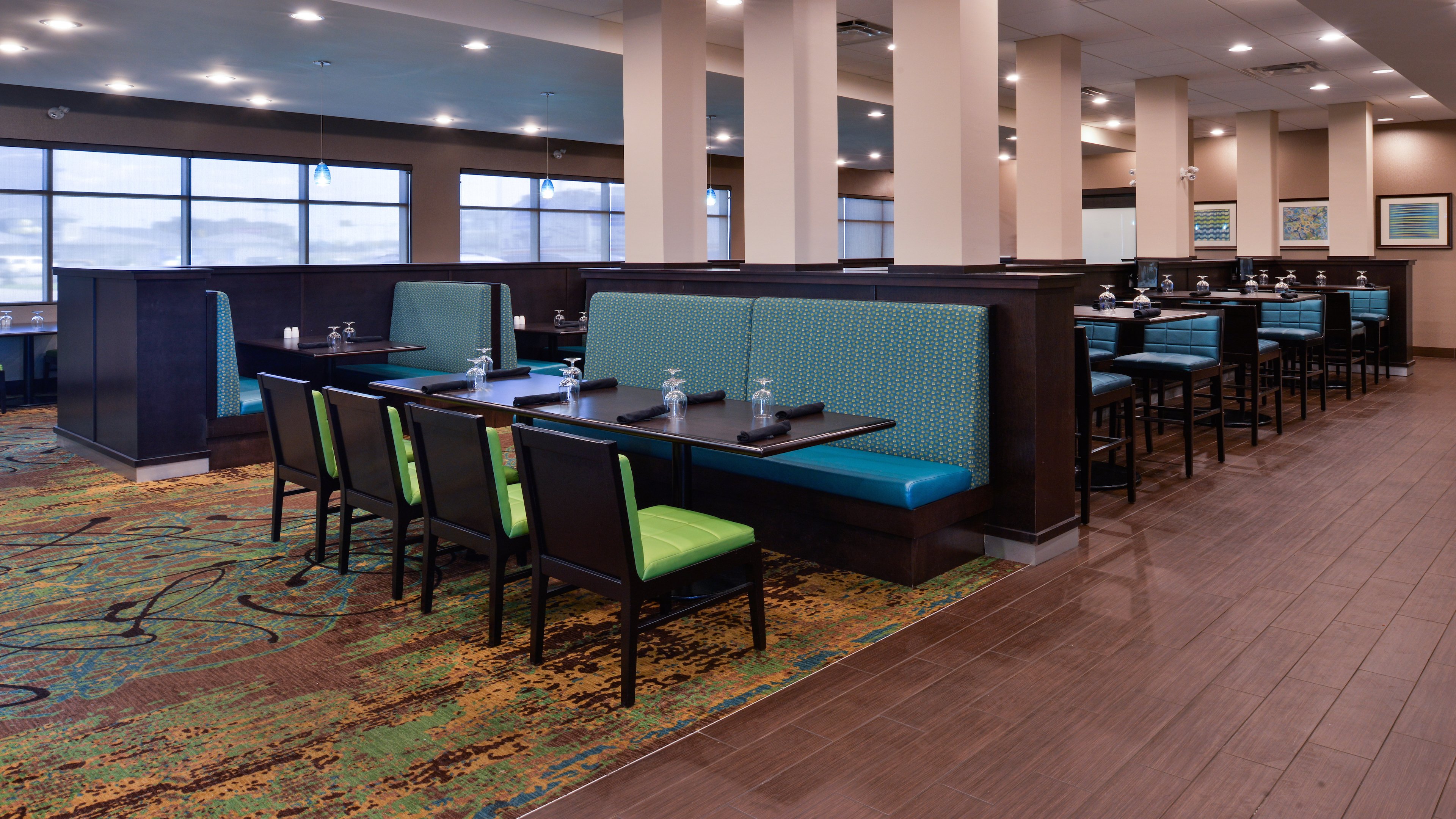 Holiday Inn Hotel And Suites Edmonton Airport Conference Centre 56/70