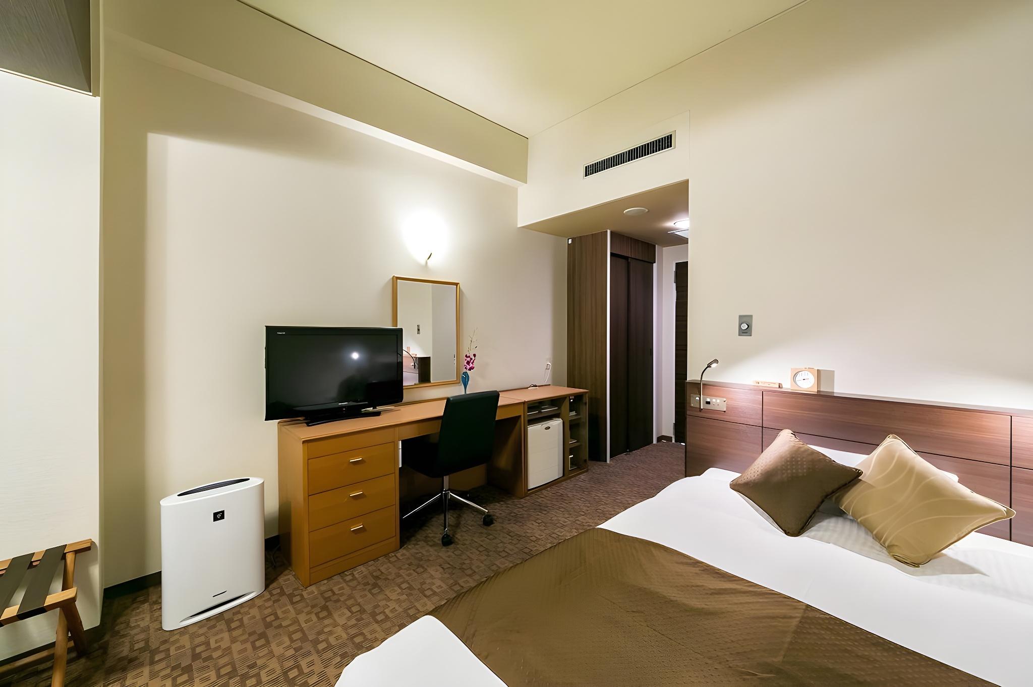 Semi Room, Superior, Semi Double Bed, City View, Main Building