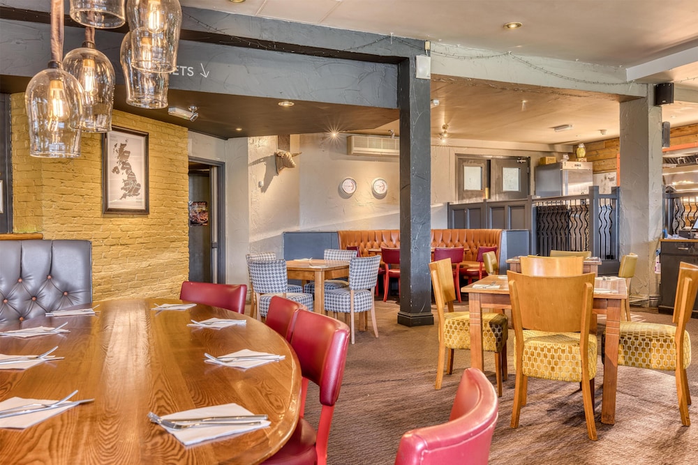 Premier Inn Basingstoke West (Churchill Way) hotel 22/37
