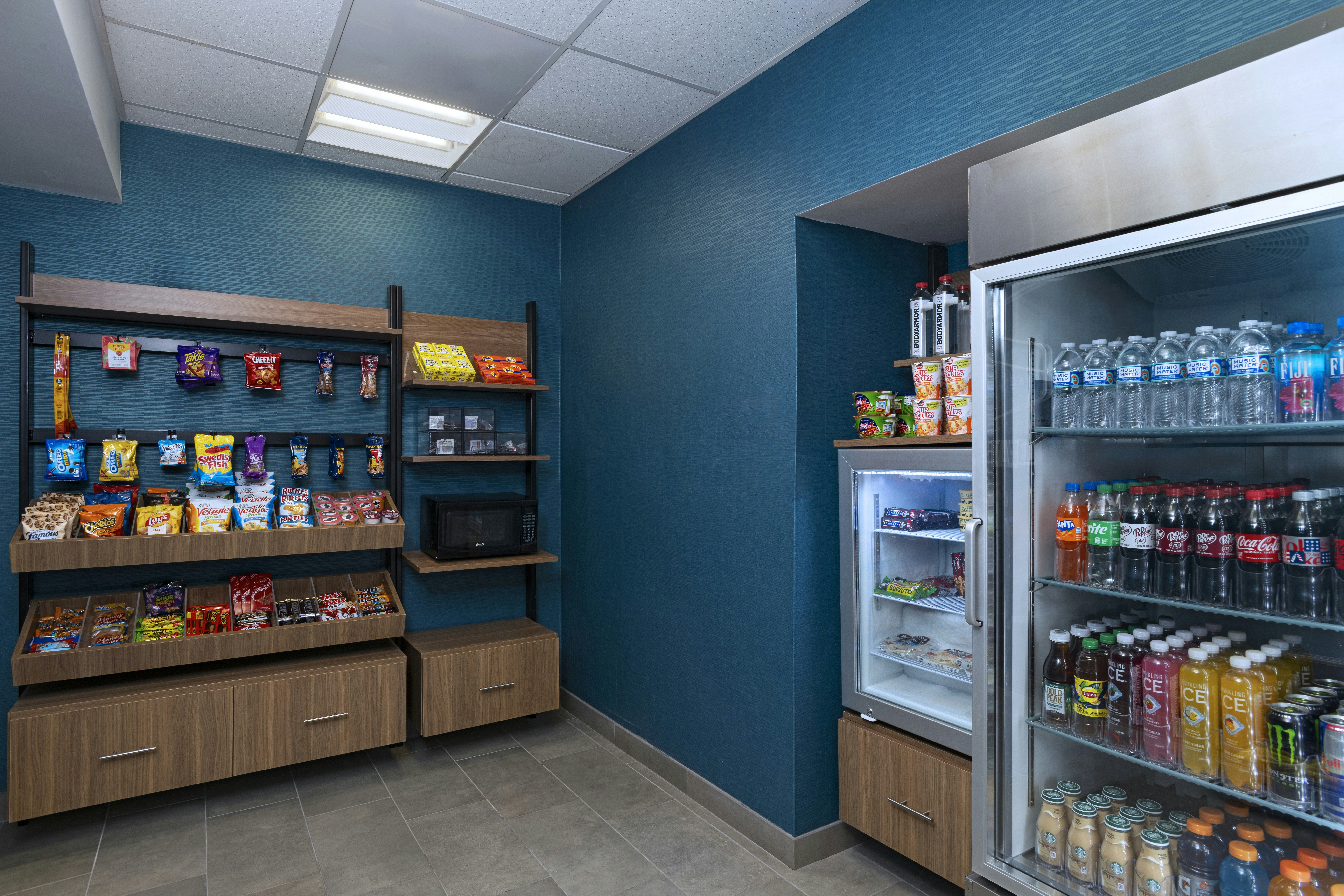 Hampton Inn Suites Austin Lakeway 65/69