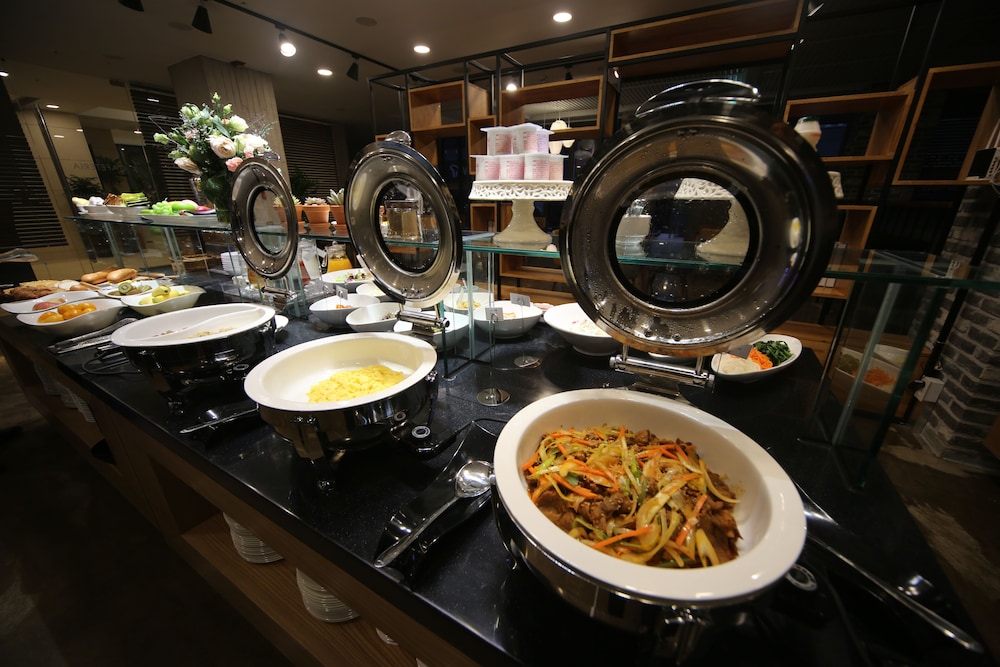 Noblestay Hotel 24/50