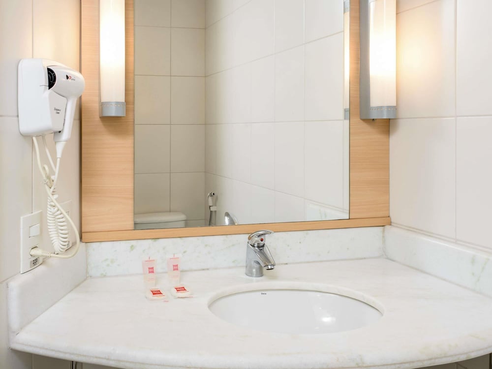 Ibis Recife Boa Viagem 65/65