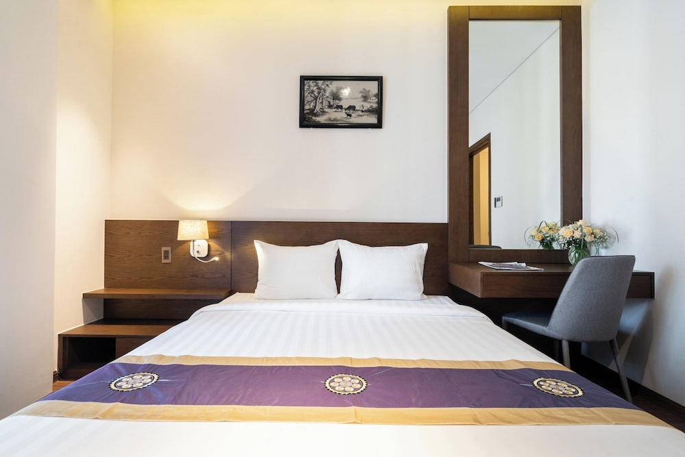 DHTS Business Hotel & Apartment 9/40