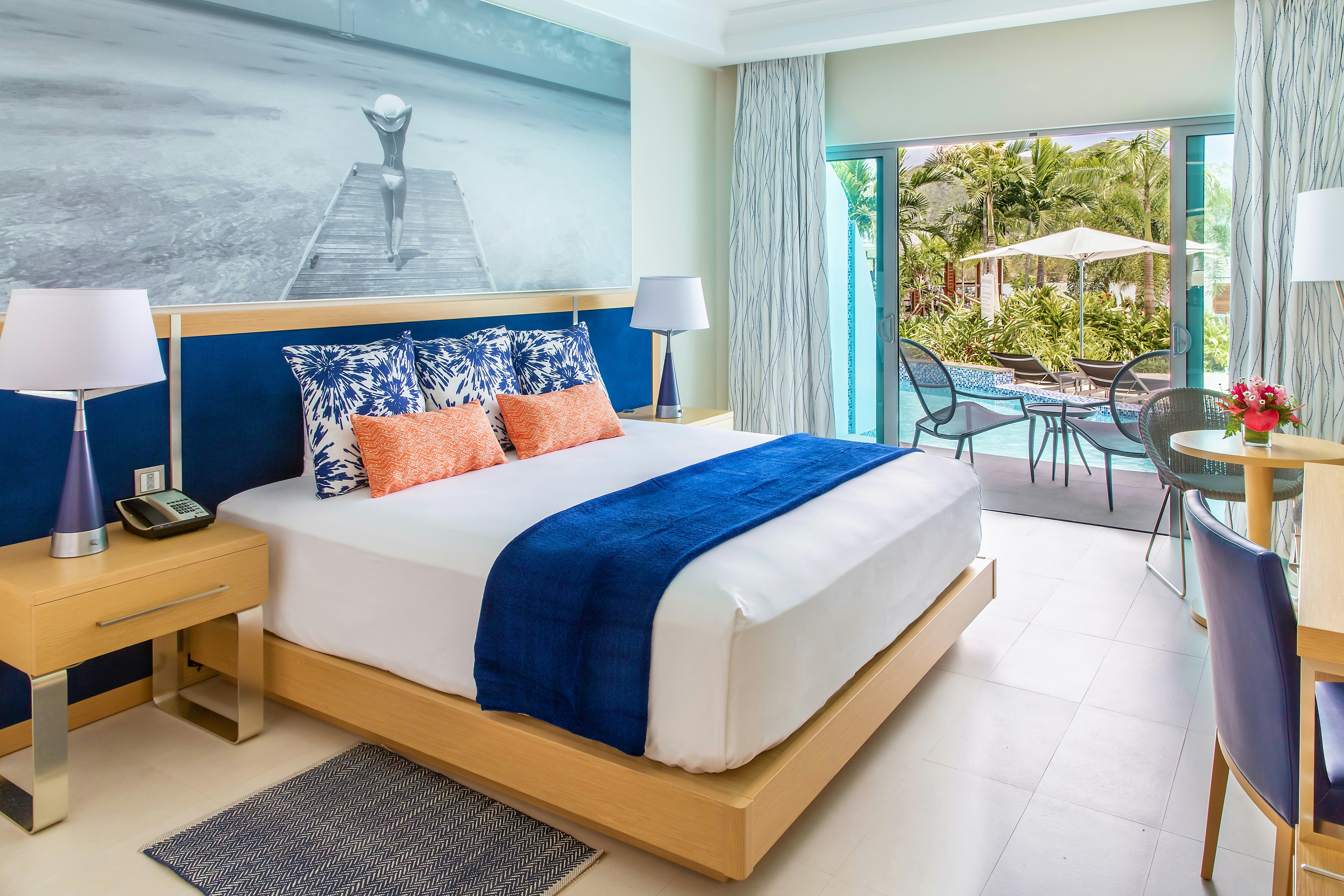Swim Up, King Bed