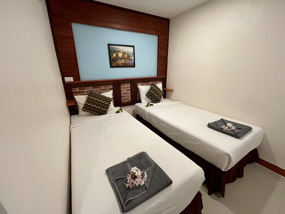 Sabai House 14/39