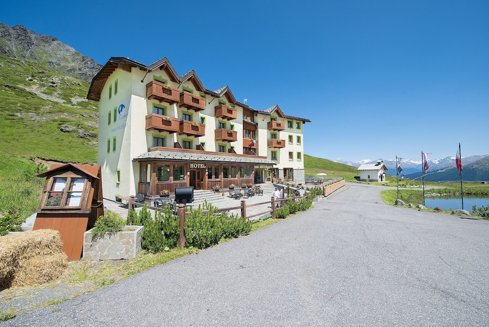 HOTEL INTERALPEN 9/74