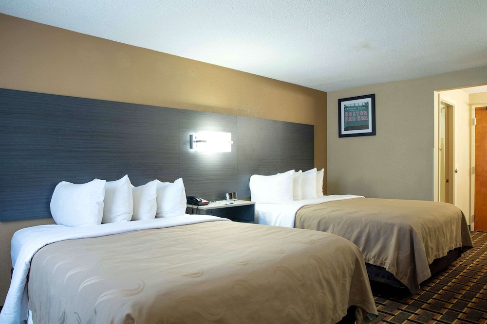Quality Inn Raynham - Taunton 28/75
