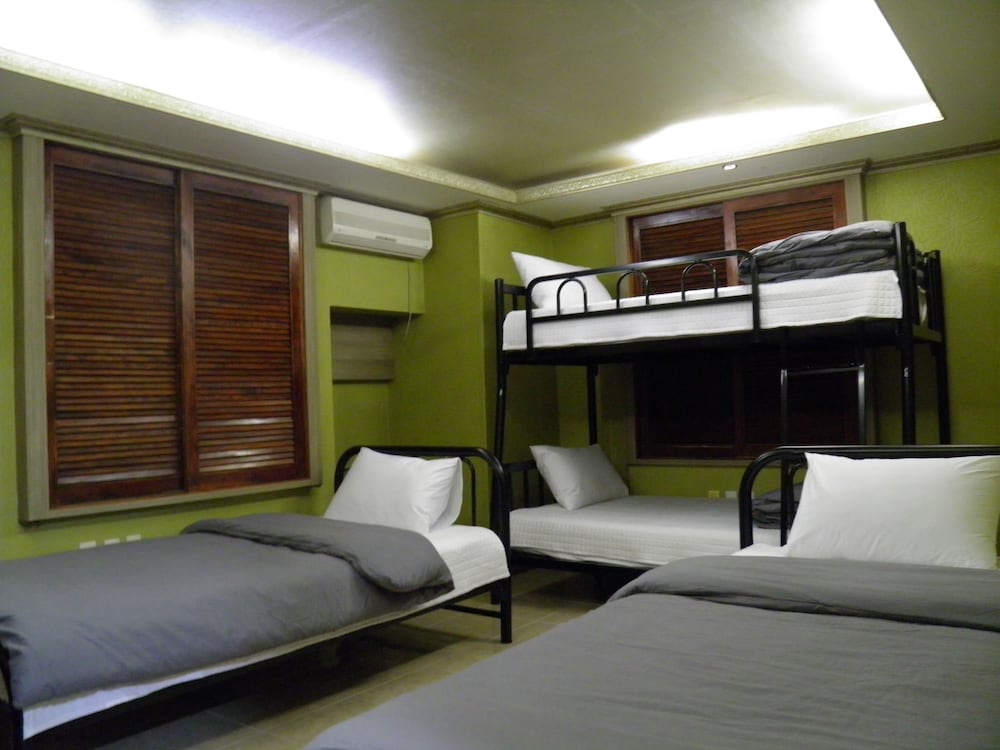 Brown Hotel 18/33