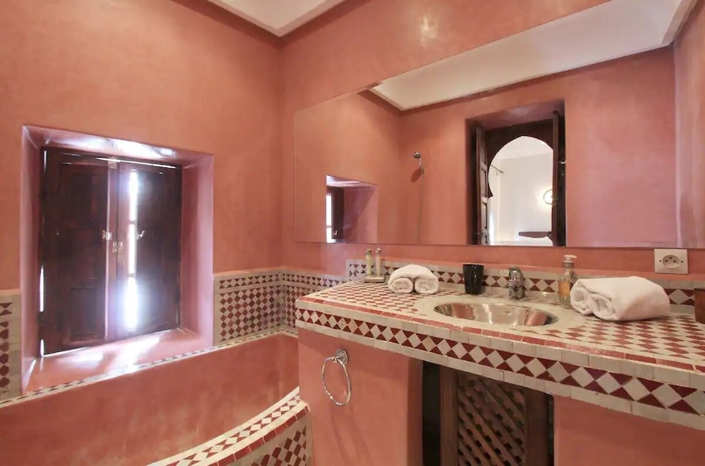Riad 107 47/50