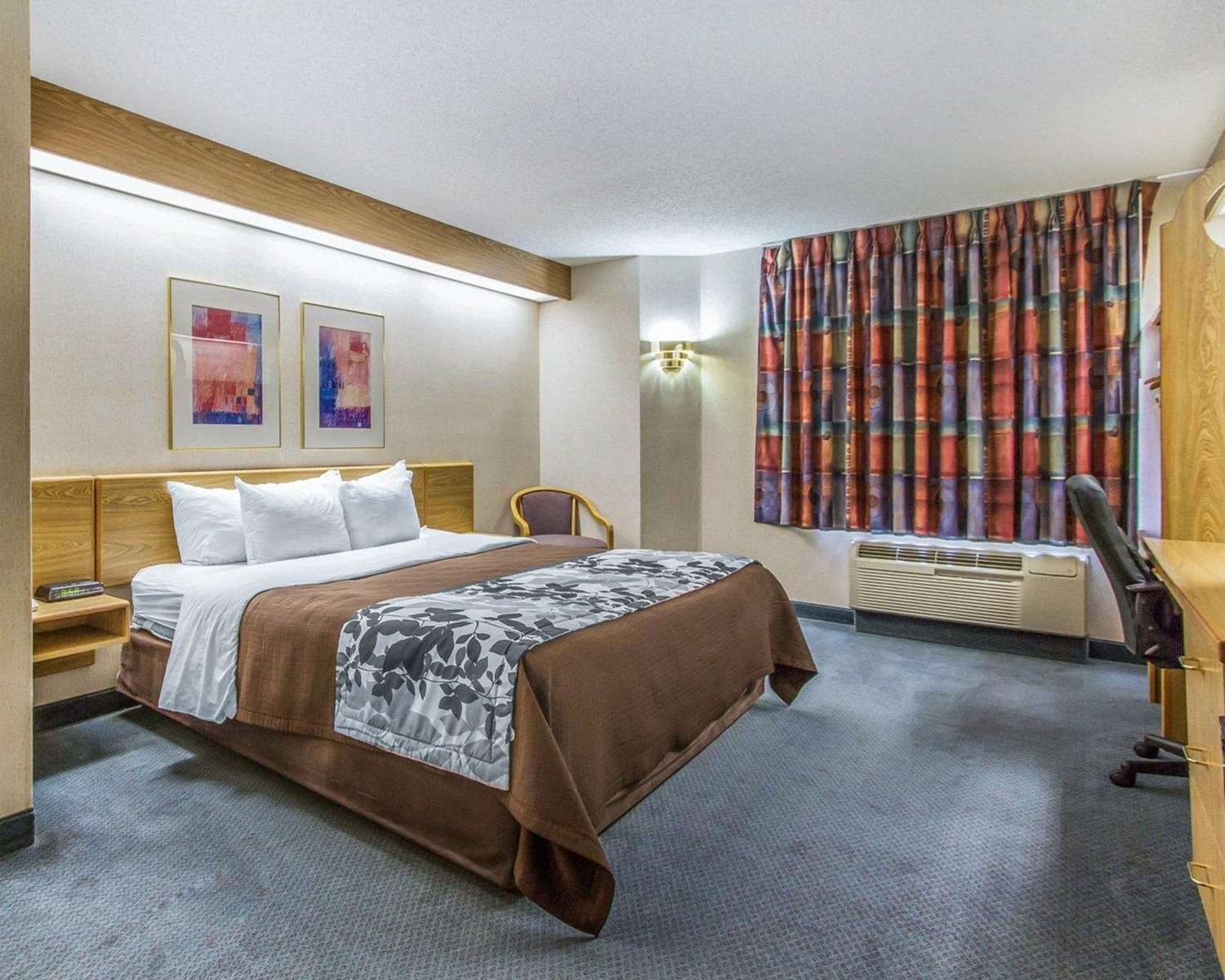 غرفة بسرير كينج، Rodeway Inn Fremont Ne 2/3