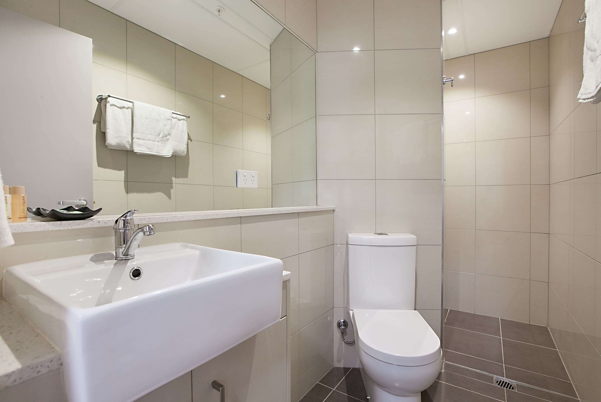 1 BEDROOM, JUNIOR SUITE