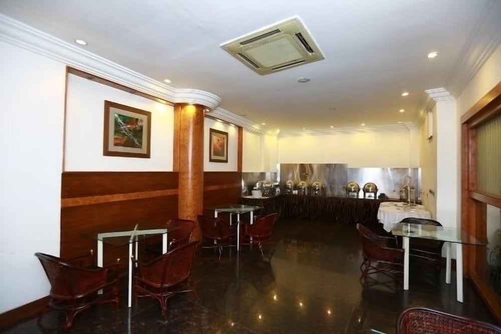 Highgates Hotel 19/21