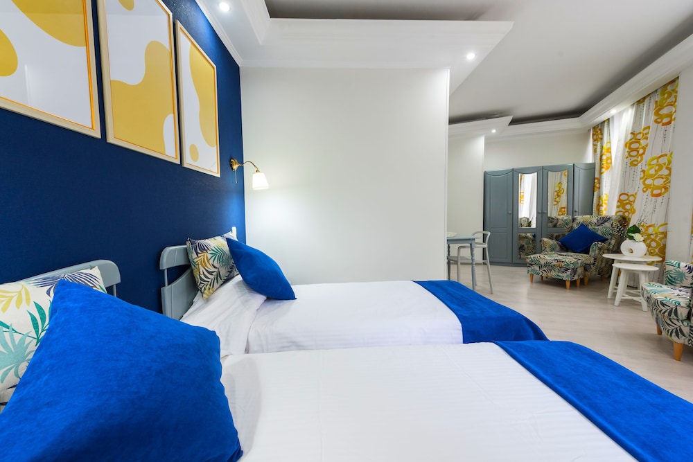 Relax Comfort Suites 13/50