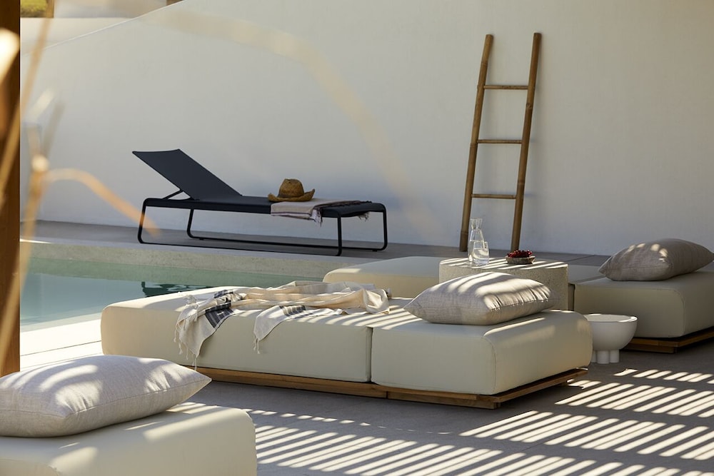 2 Bedrooms, Suite, 2 King Beds, Private Pool