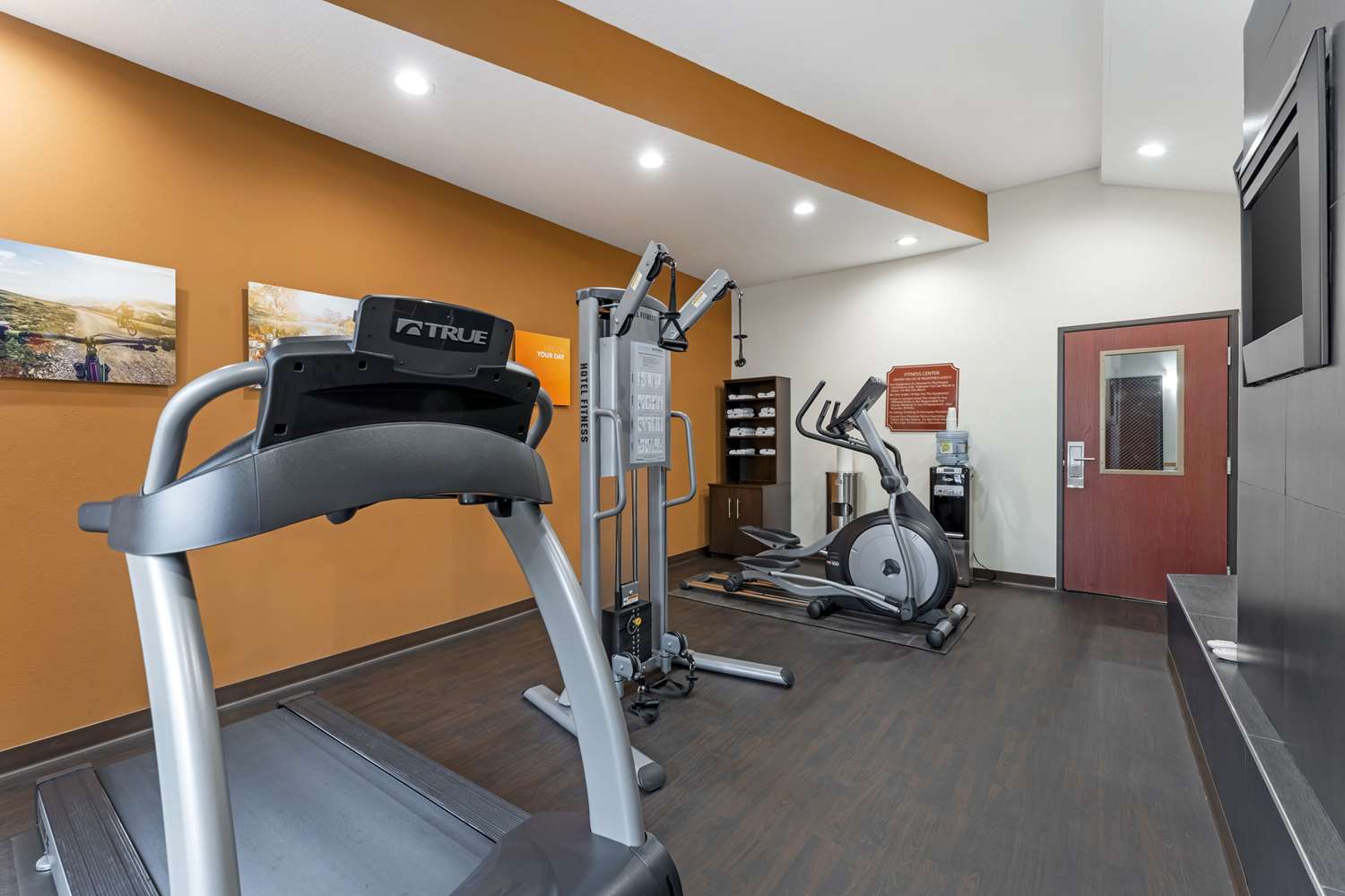Comfort Suites Monaca, PA 29/37