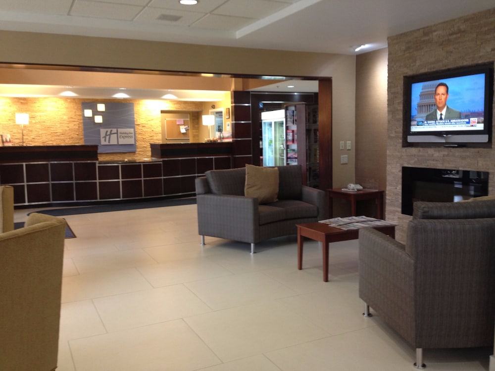 Holiday Inn Express Hotel Suites West Chester 56/76