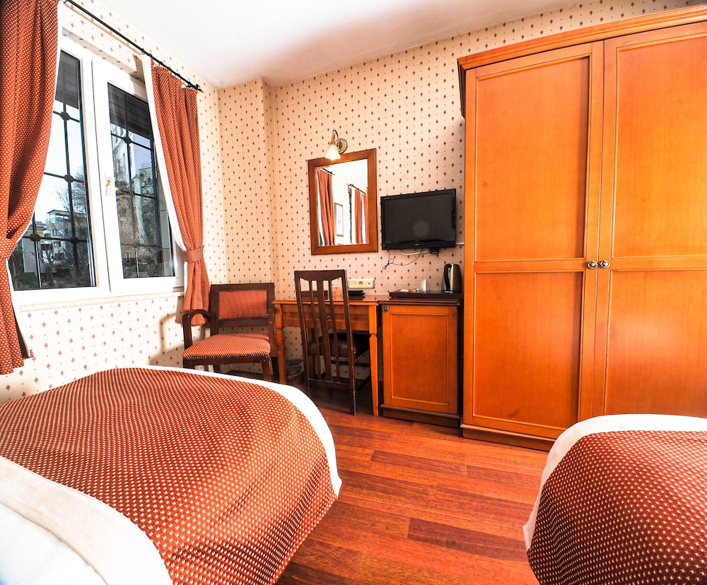 Erguvan Hotel 27/68