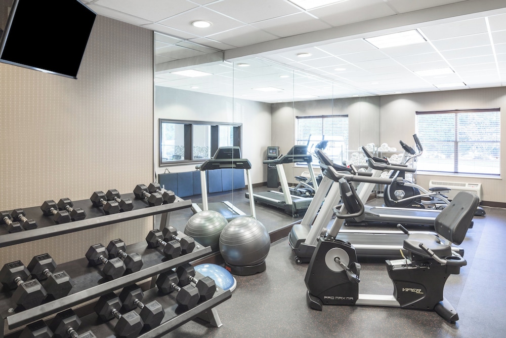 Holiday Inn Express And Suites Duluth Mall Area 44/69