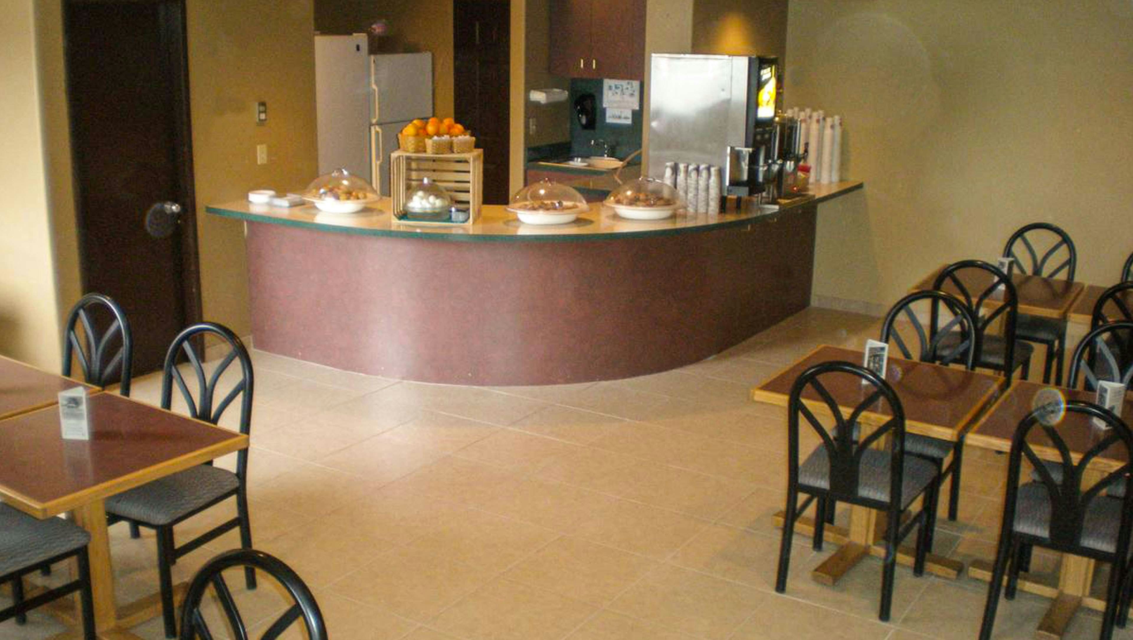 The La Grande Inn 37/48