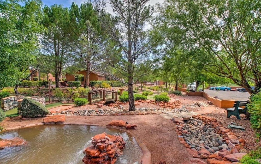 Sedona Pines Resort 72/76
