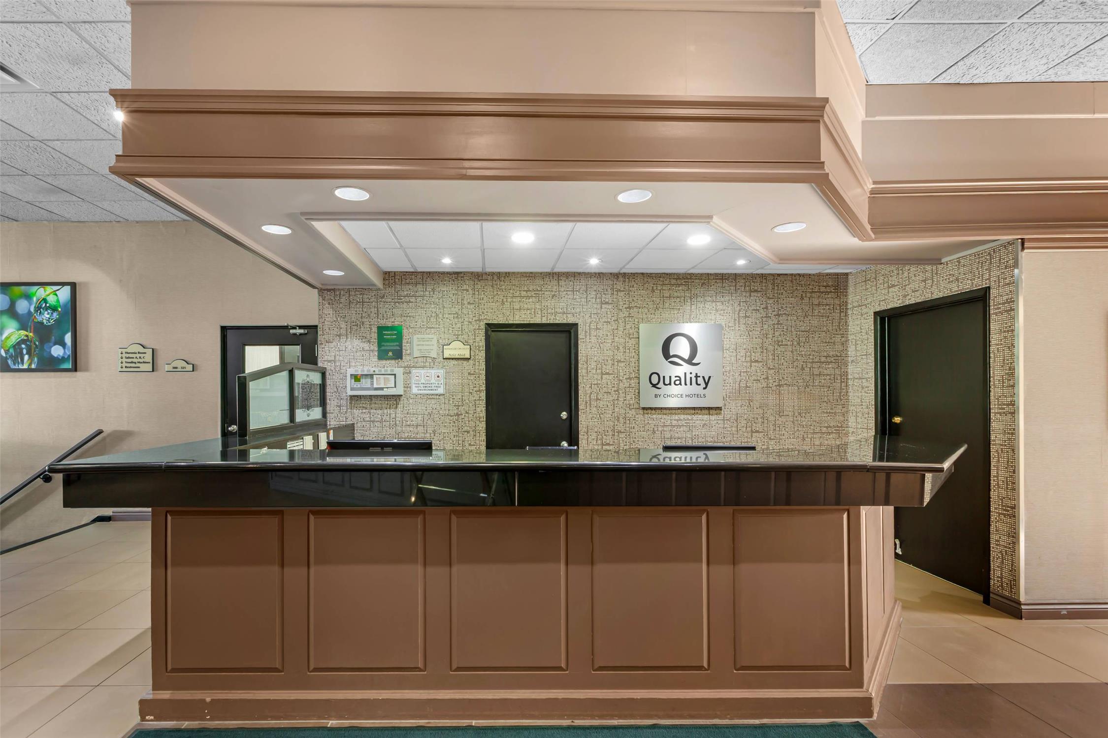 Quality Inn & Conference Centre Midland 7/54