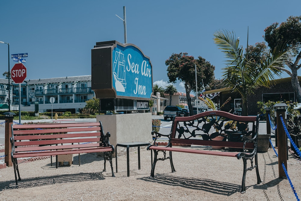 Sea Air Inn and Suites Downtown Morro Bay 25/50
