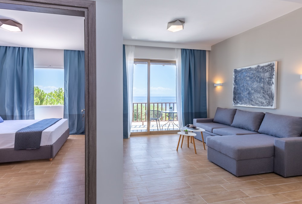 Anasa Corfu 9/50