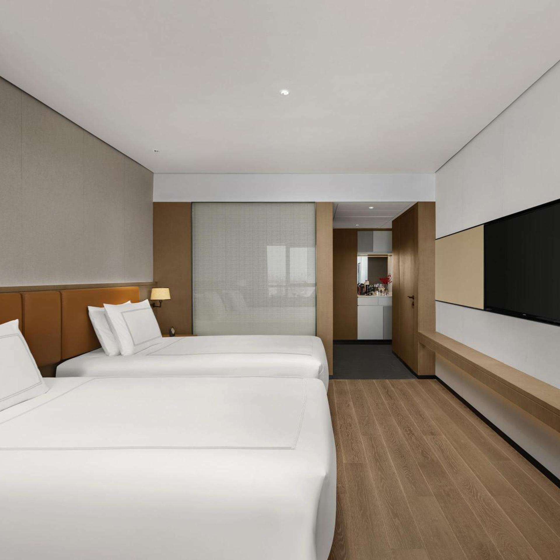Swiss, Executive, Single Bed, Lounge Access, High Floor