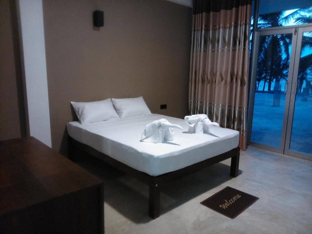 Saara Beach Hotel 20/50