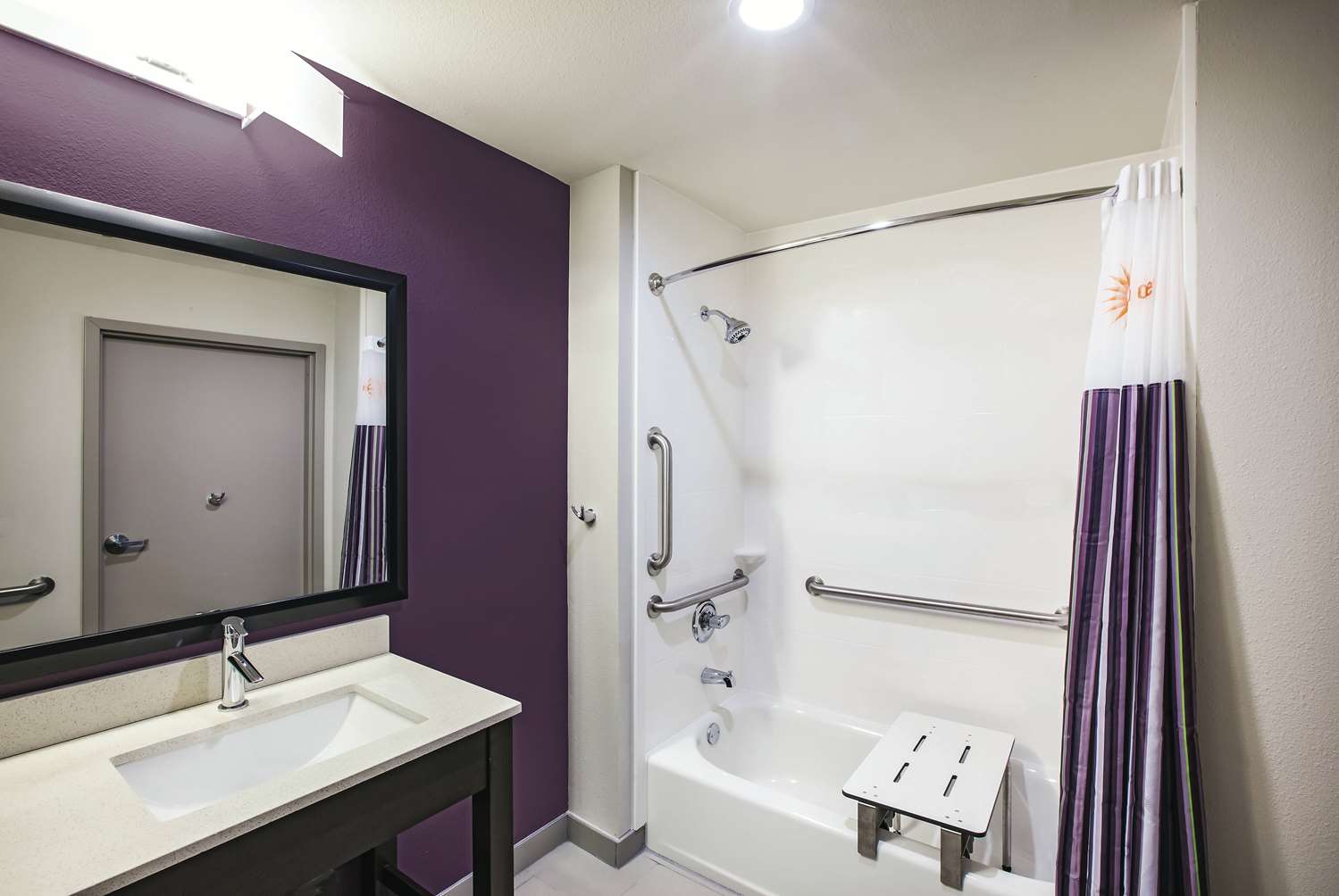 La Quinta Inn Suites By Wyndham Mcallen La Plaza Mall 59/62