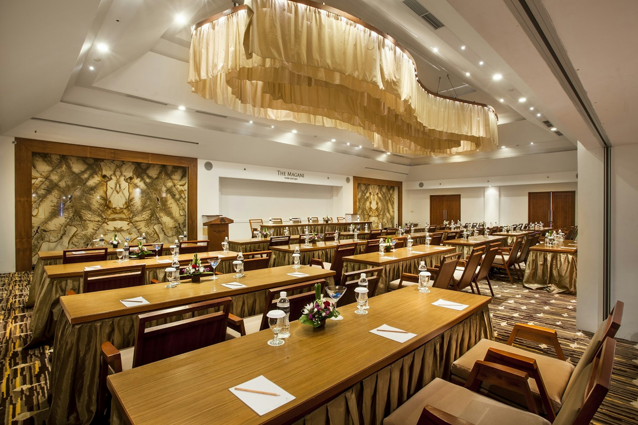 The Magani Hotel And Spa 58/74