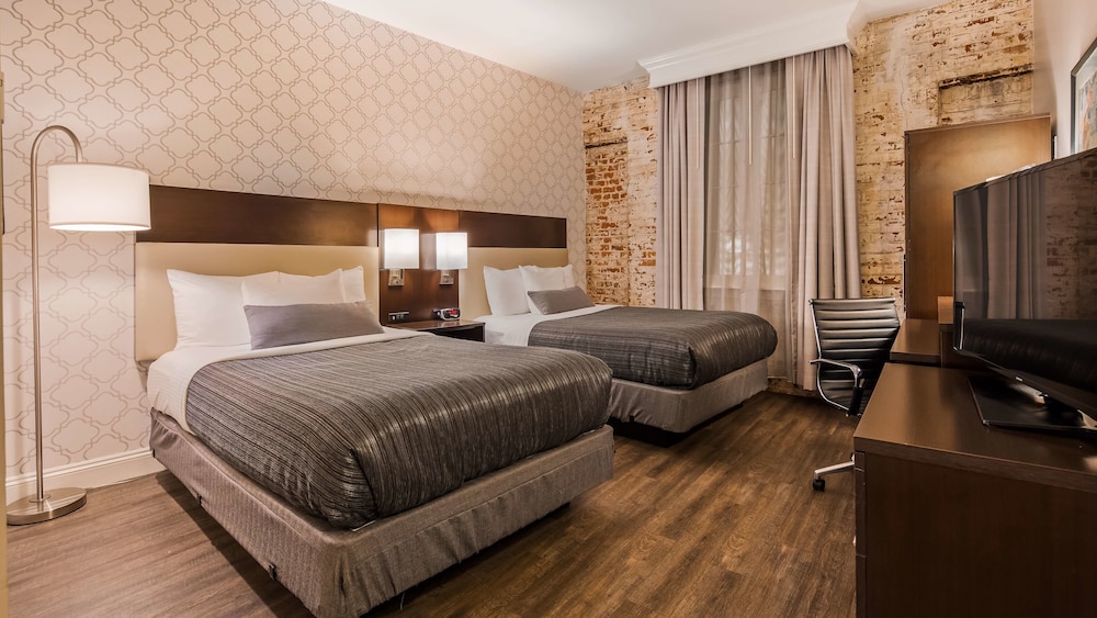 Best Western Plus St. Christopher Hotel 11/49