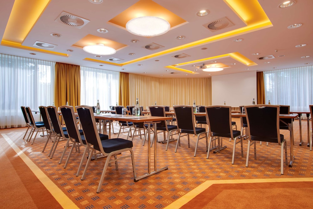 Radisson Blu Hotel, Karlsruhe 70/78