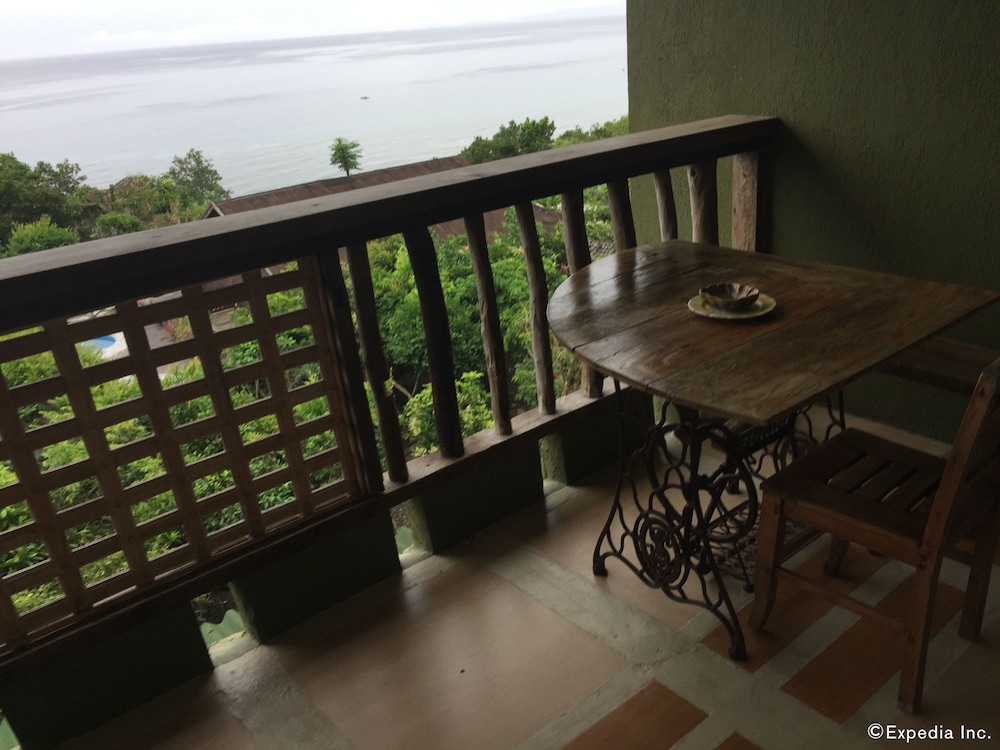 Bohol Bee Farm 14/75