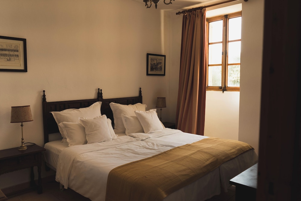 Finca Hotel Can Estades 26/63
