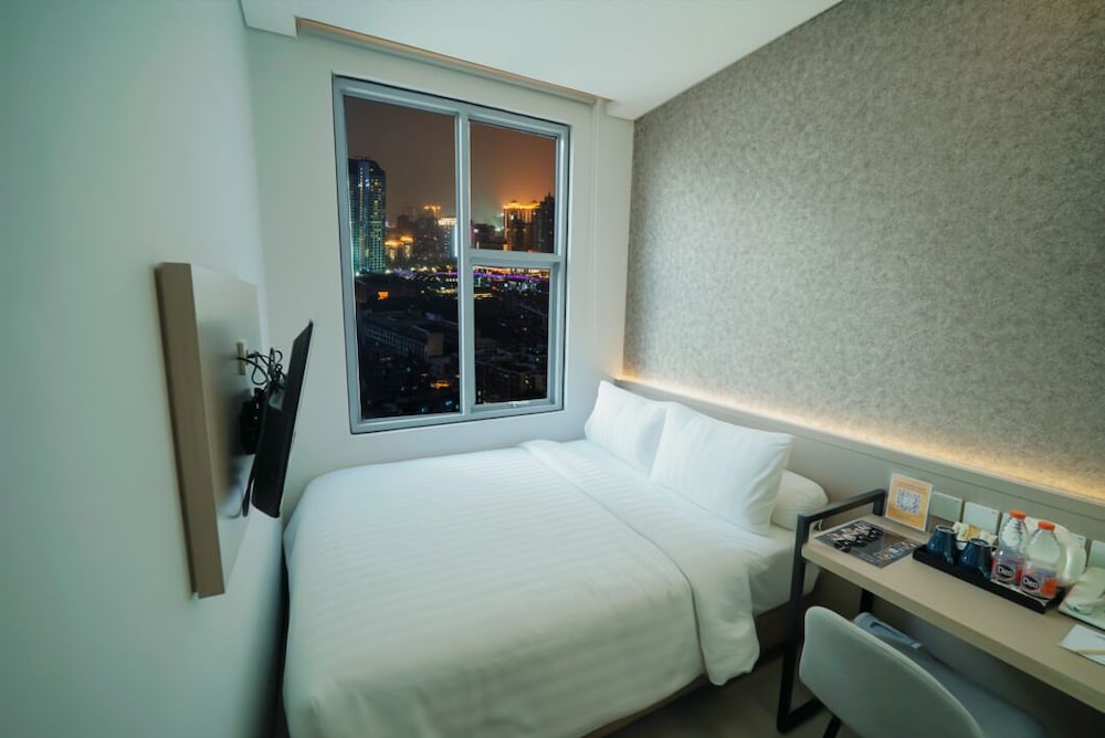 LITTLE ROCK, QUEEN BED