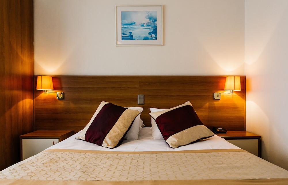 Hotel Prado 24/68