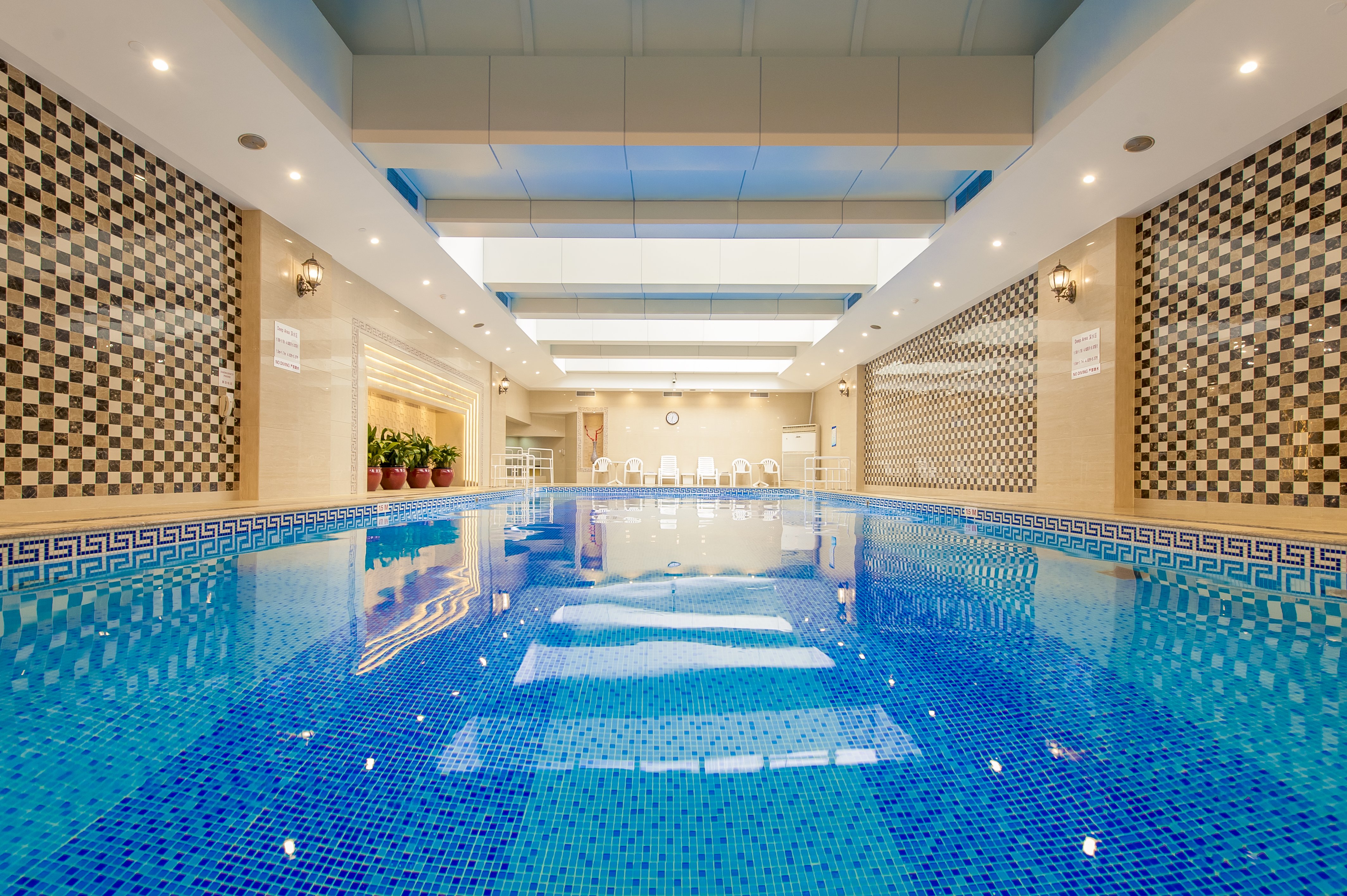 Crowne Plaza Shanghai 42/83