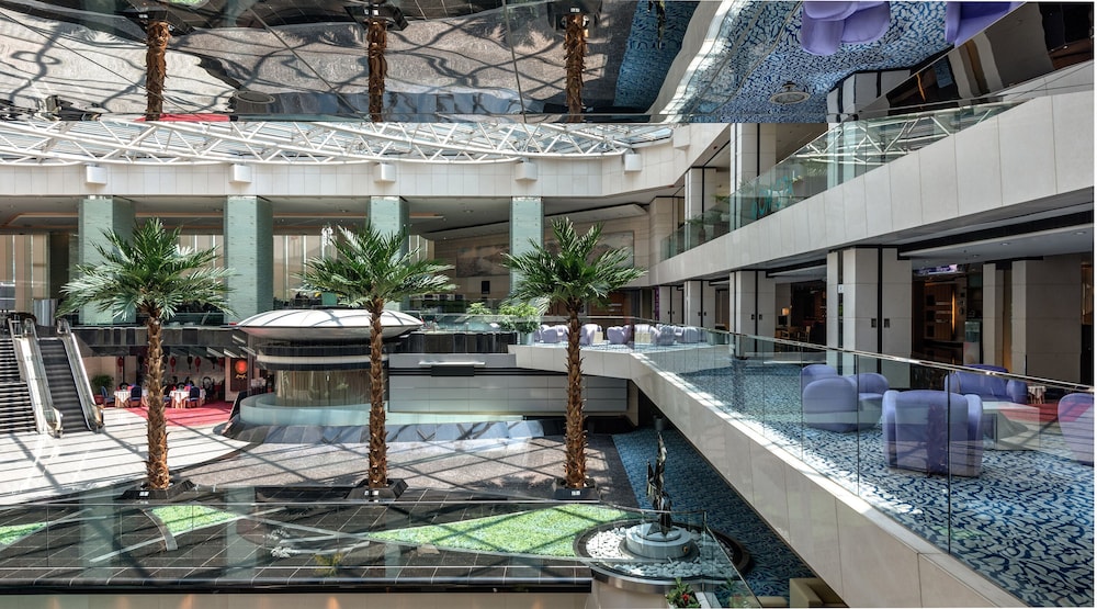 Regal Airport Hotel 3/67