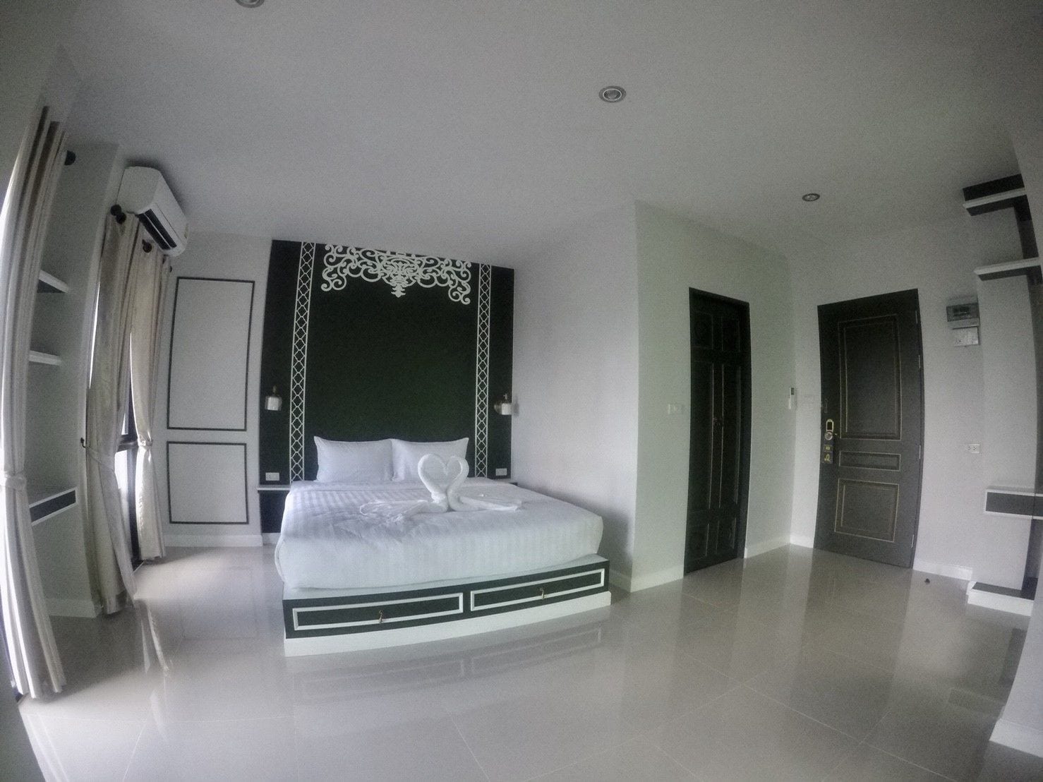 1 BEDROOM, DELUXE, PRIVATE BATHROOM