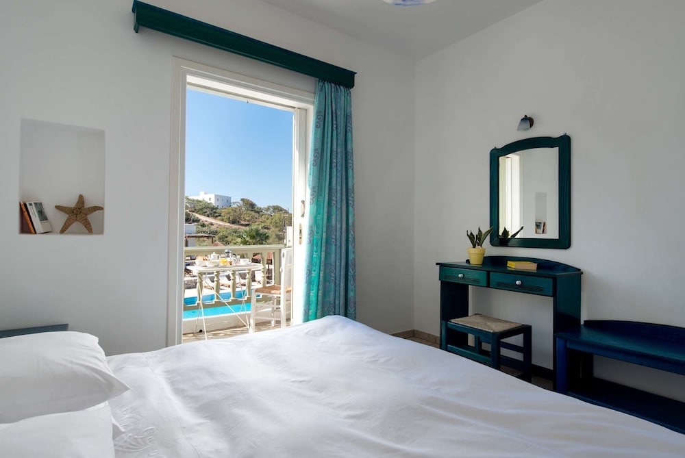 Yialos Ios Hotel 13/64