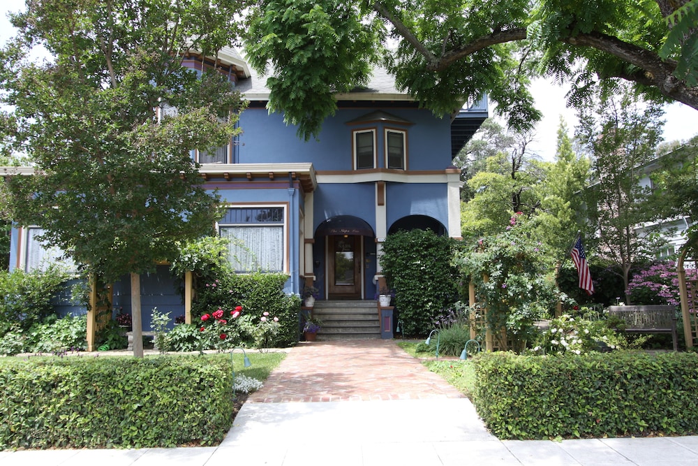 Napa Inn 7/50