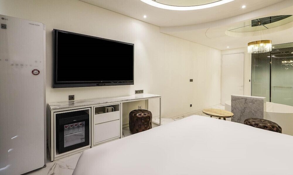 Guwol Hotel Bay 204 1/29