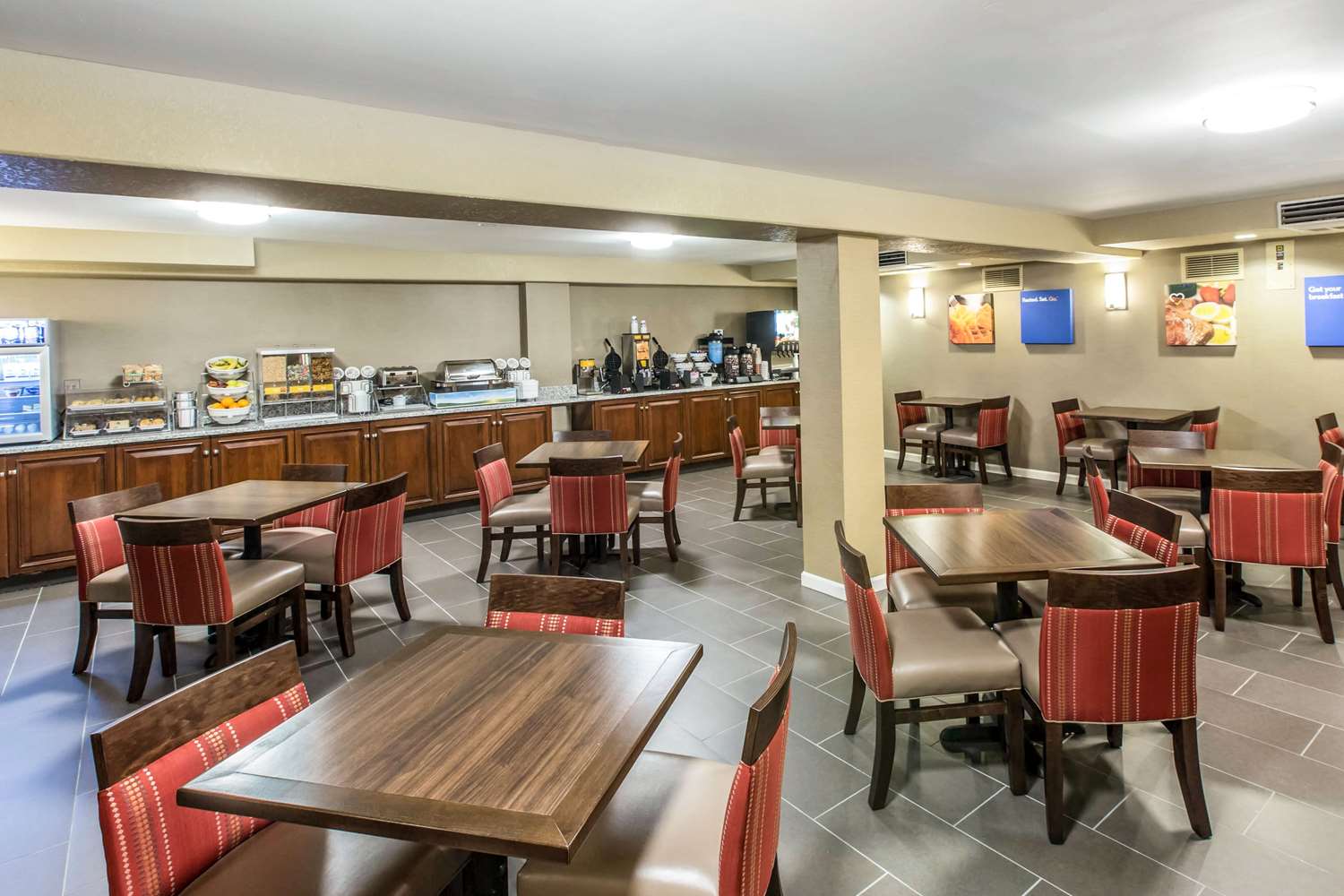 restaurant cafeteria
