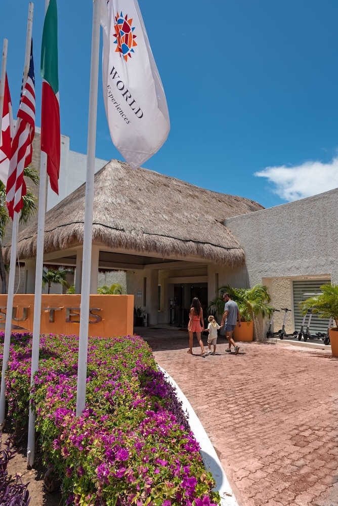 Laguna Suites Golf & Spa in CANCUN
