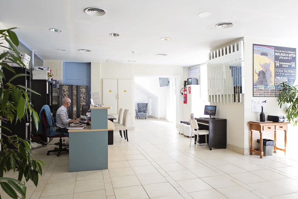 Malaga Hotel Eliseos 6/51