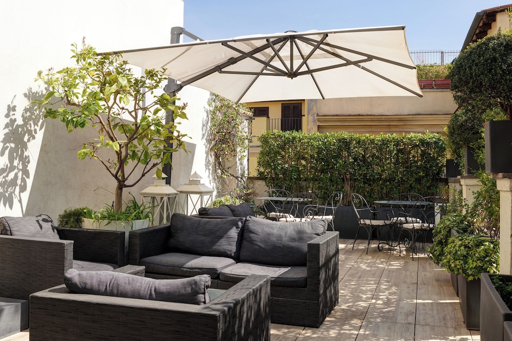 Terrace Pantheon Relais 52/71