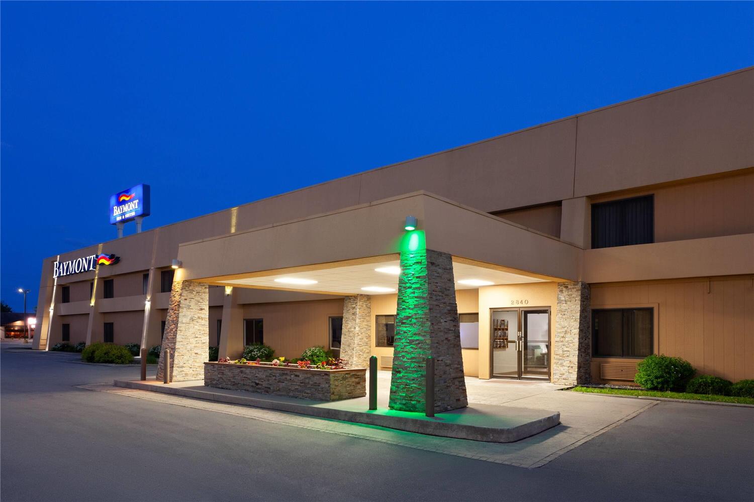 Baymont By Wyndham Green Bay 2/34